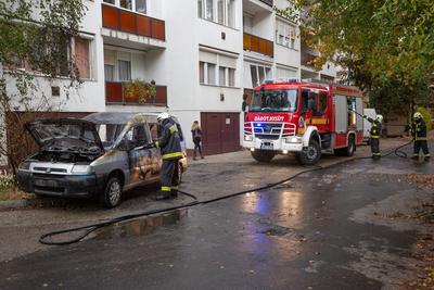 KAPOSVAR, HUNGARY - OCT 30: Firefighters help burning car on Ott.30, 2017 on  Kaposvar, Hungary.-stock-photo