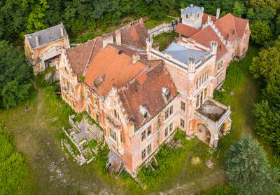 Ruined castle in Mikosszeplak, Hungary-stock-photo