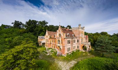 Ruined castle in Mikosszeplak, Hungary-stock-photo