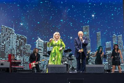 PECS, HUNGARY - JUNE 07: Korda Gyorgy and Balazs Klari sing at the Korda 85 concert . It was a public free concert in Szechenyi square in June 07, 2024 in Pecs, Hungary-stock-photo