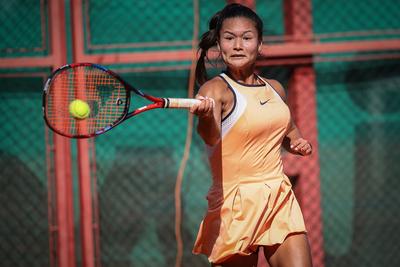 Women's tennis national championship final. (HU) Női tenis oszágos bajnokásg döntője.-stock-photo