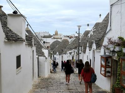 Alberobellói itca trullókkal - Olaszország-stock-photo