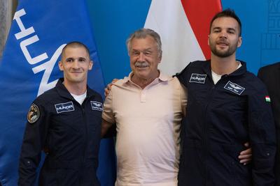 Gyula Cserenyi, Bertalan Farkas and Tibor Kapu (HUN)-stock-photo