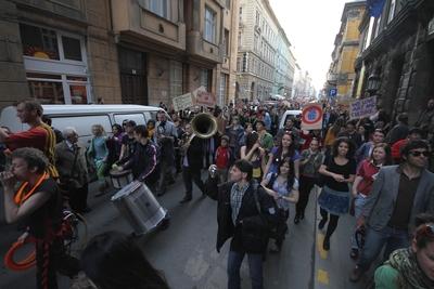 "Megvédjük a Tűzrakteret" - demonstráció-stock-photo