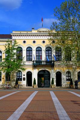 Békéscsaba, Városháza, Szent István tér-stock-photo